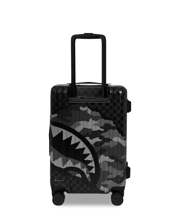 3AM RIPTIDE SHARKNAUTICS: EQUIPAGE DE MANO DE CARCASA RÍGIDA