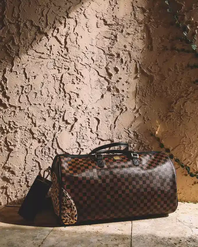 A.i.3 BOLSA DE VIAJE THE LEGACY
