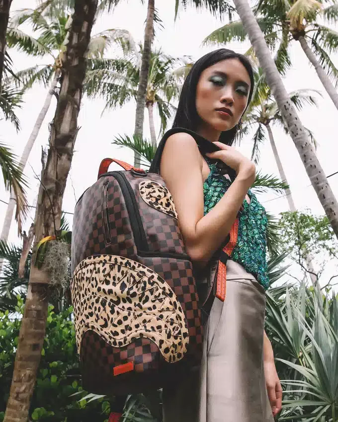 A.i.3 LA Mochila LEGACY (DLXV)