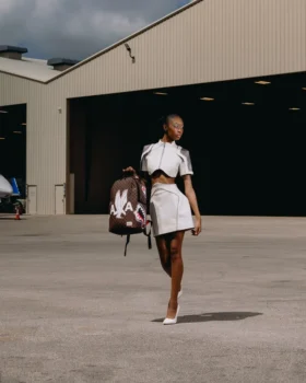 AMERICAN AIRLINES 100 AÑOS – Mochilas «AA TAKES FLIGHT»