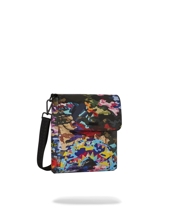 BOLSA DE CAMUFLAJE CON DISEÑO DE TIRAS Y CUADROS PARA BOLSOS CRUZADOS