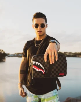 BOLSA DE NECESERES HENNY AIIR TO THE THRONE