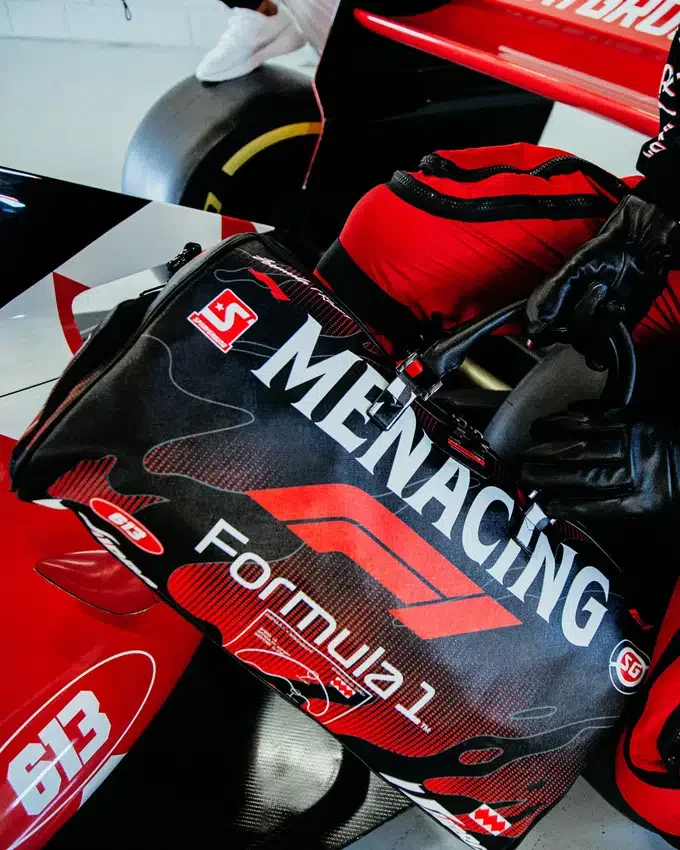 BOLSA DE VIAJE FORMULA 1 MENACING