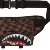 BOLSO BANDOLERA SHARK CARGO DE «THE HANGOVER»