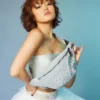 BOLSO DE BANDOLERA SAVVY CON ACOLCHADO IRIDISCENTE DE MIRASHAKU