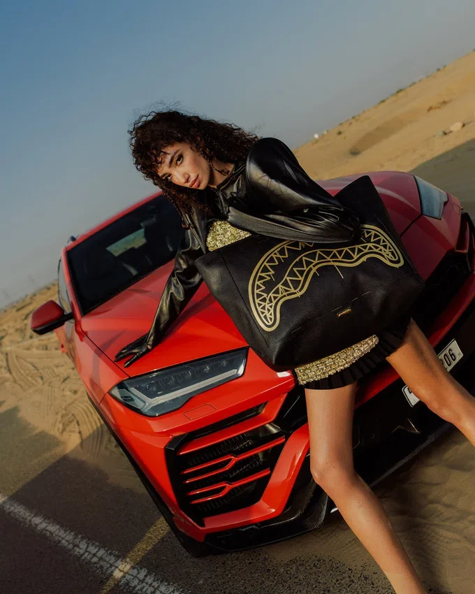 BOLSO DE CAPAZO GOLD FANG