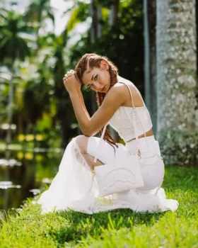 BOLSO DE MANO CROSSOVER «LA VIDA SECRETA DE LAS PERLAS»