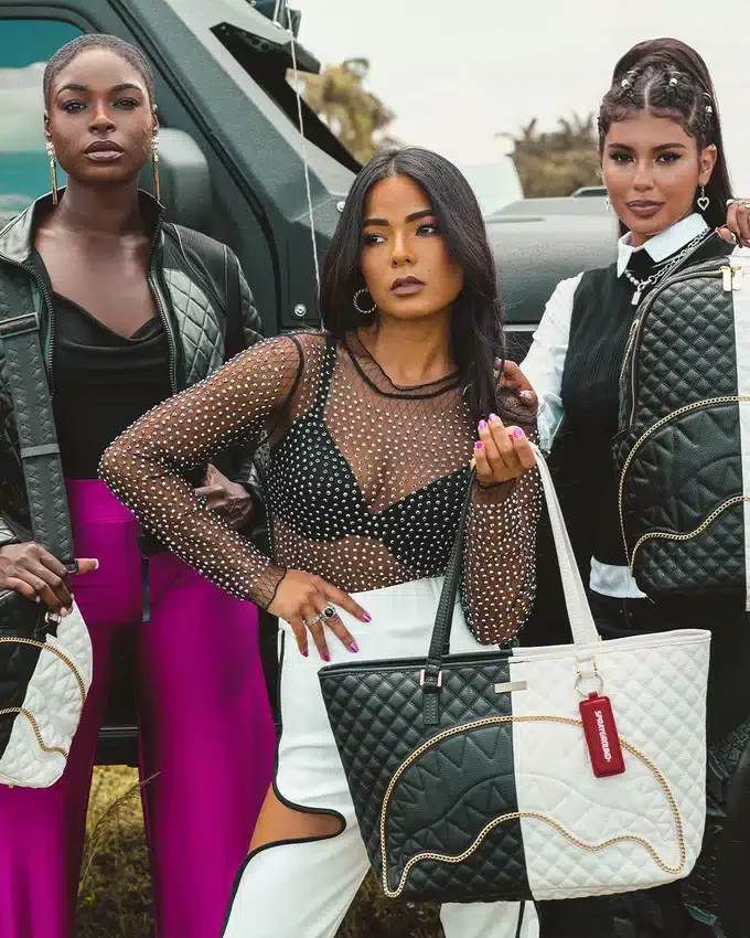 BOLSO TOTE DE TIBURÓN SPLIT CON ACOLCHADO DIVIDIDO «LEVELED UP»