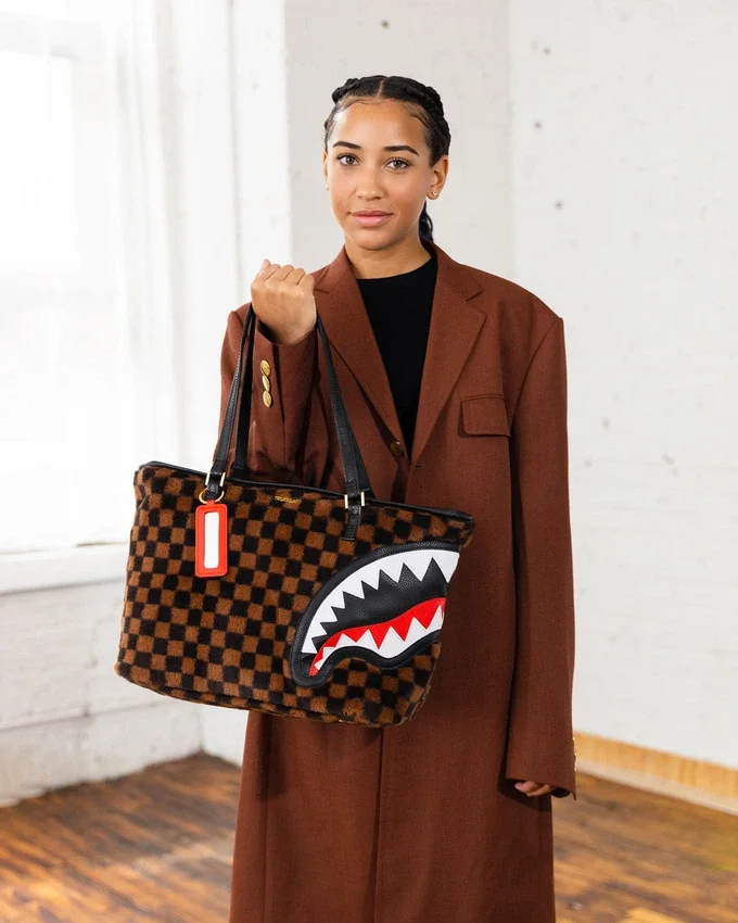 BOLSO TOTE «FURRR SHARKS IN PARIS»