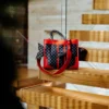BOLSO TOTE MONACO SHARK CLUB SHARK BREAKTHRU