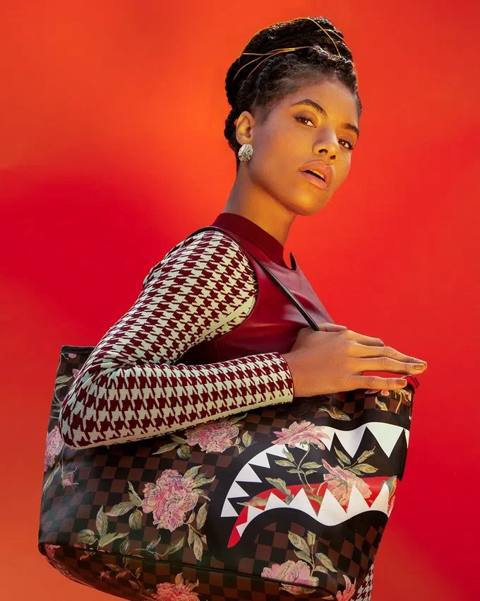 BOLSO TOTE SHARKFLOWER