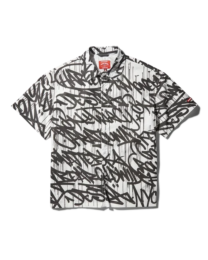 CAMISA DE MANGA CORTA CON BOTONES DELANTEROS GRAFFITI