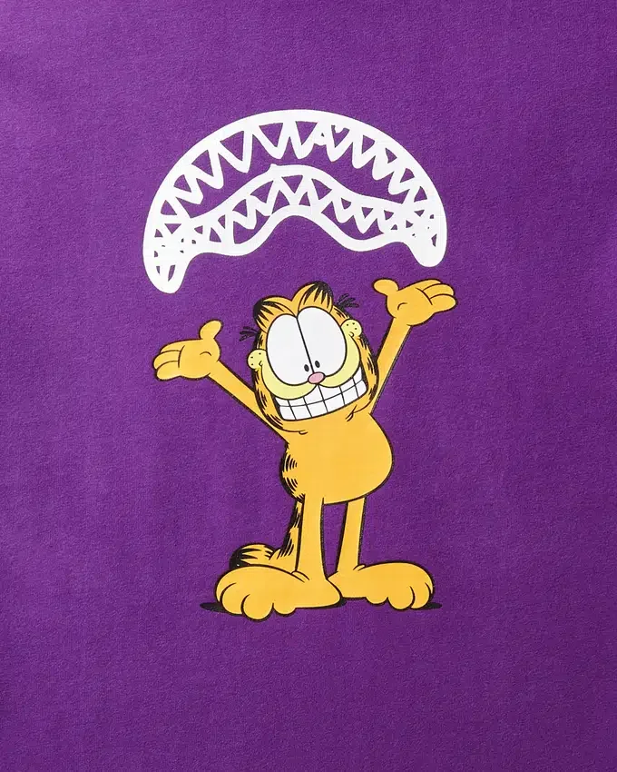 CAMISETA CON DISEÑO DE GARFIELD «SHARKMOUTH» (PÚRPURA)