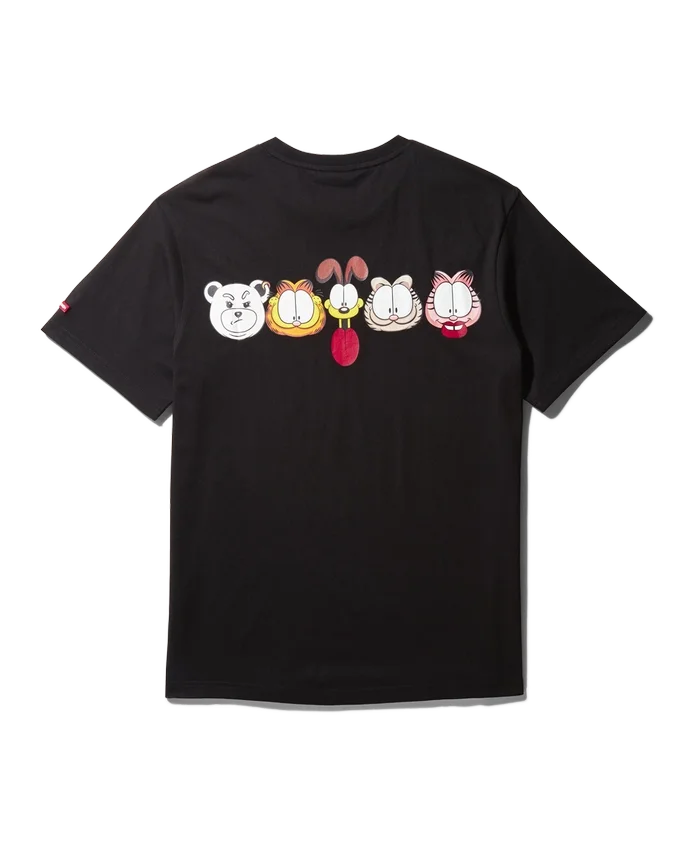 CAMISETA CON GRÁFICO DE GARFIELD (NEGRO)