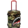 EQUIPAJE DE CABINA SHARKNAUTICS (Camo) DE 21.5”