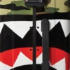 Equipaje de TAMAÑO COMPLETO SHARKNAUTICS (Camo) de 29.5”