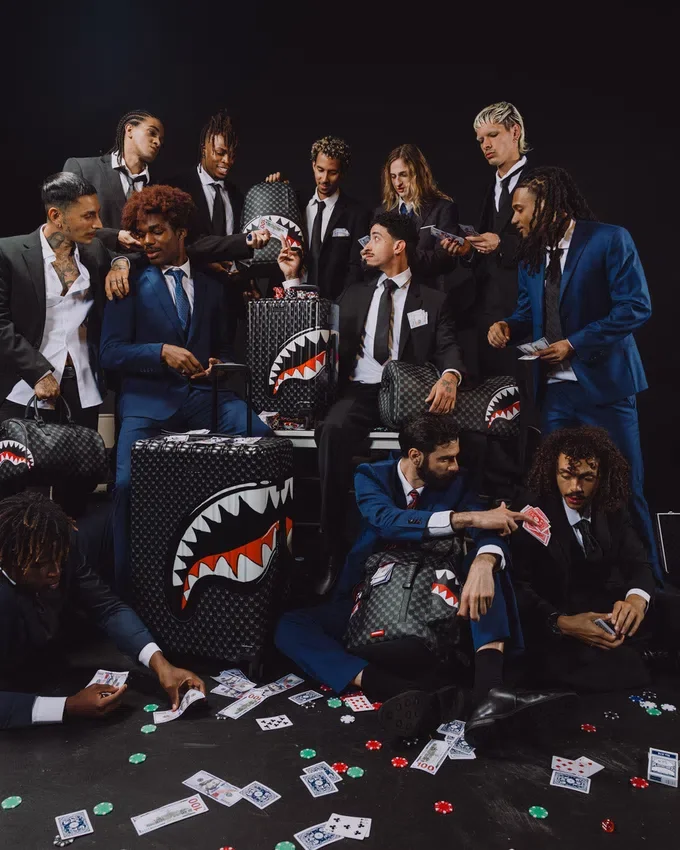 EQUIPAJE DE MANO SHINOBI SHARKS IN PARIS