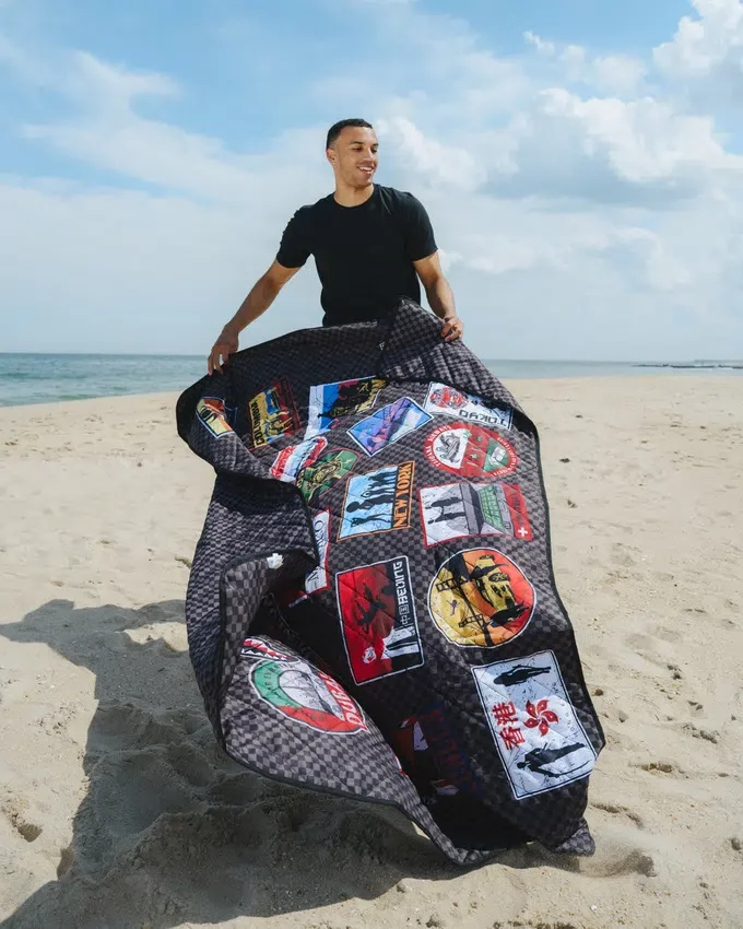 GLOBAL MOGUL UNLIMITED MILES: MANTILLA DE PLAYA PLEGABLE, RESISTENTE AL AGUA Y CONVERTIBLE EN BOLSA TOTE