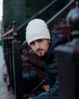 GORRO DE PUNTO 3D