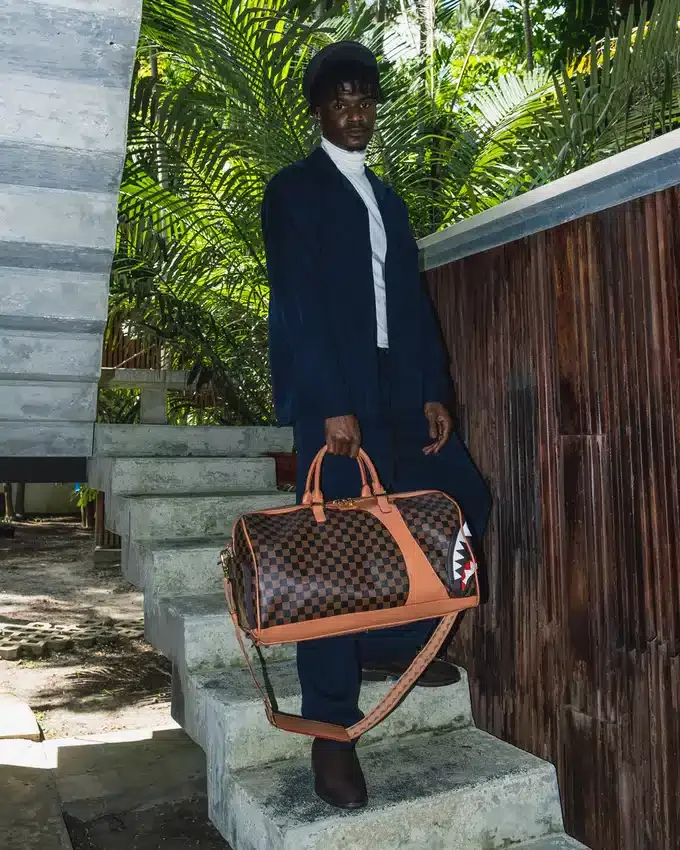 HENNY AIR TO THE THRONE BOLSAS DE DEPORTE