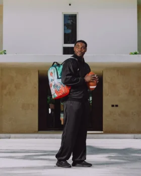 HURACANES DE LA UNIVERSIDAD DE MIAMI – TOUCHDOWN THUNDER