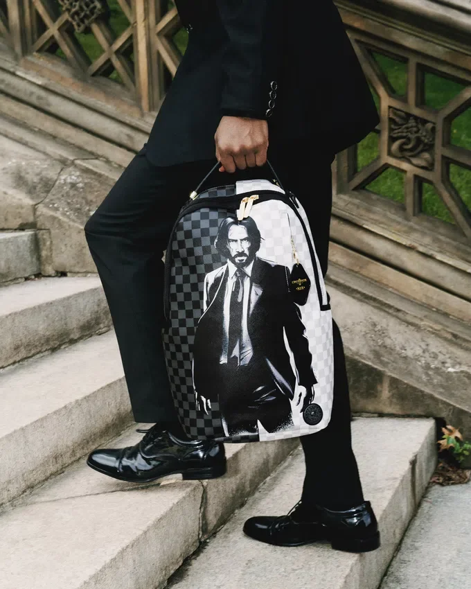 JOHN WICK - Mochila STAND STRONG
