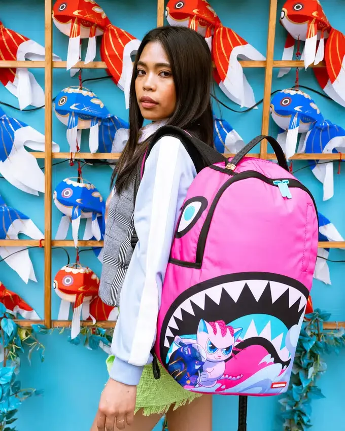 KITTY KASH: Mochila ON THE EDGE DLXR