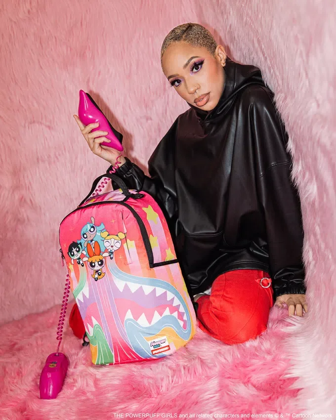 LAS SUPERNIÑAS: «BUST OUT» Mochila DLXSR