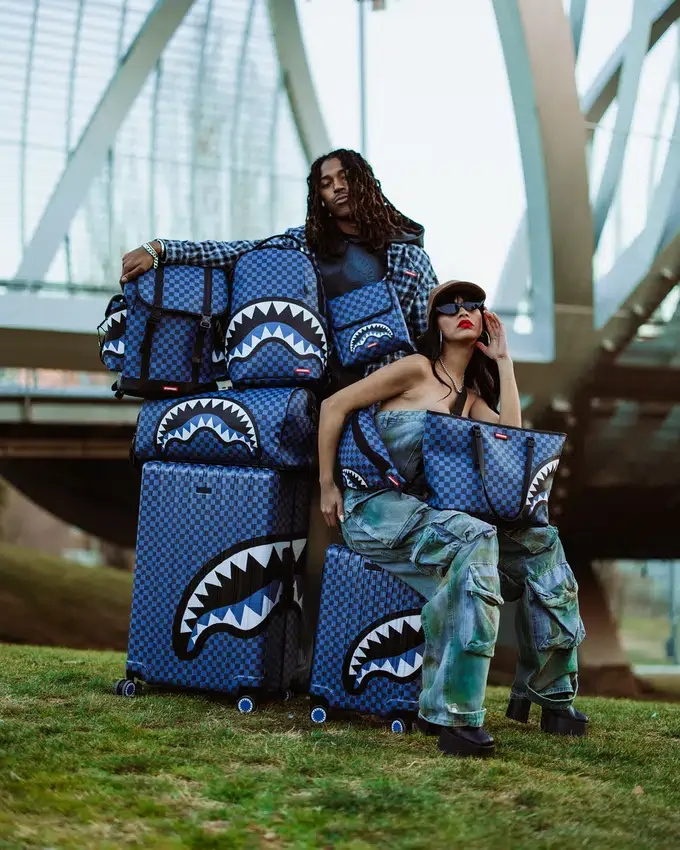MIDNIGHT MAGIC SHARKS IN PARIS Bolsos Mensajero Cruzados