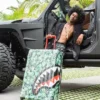 MALETA DE TAMAÑO COMPLETO CON CARCASA RÍGIDA «MAMA I MADE IT SHARKITECTURE»