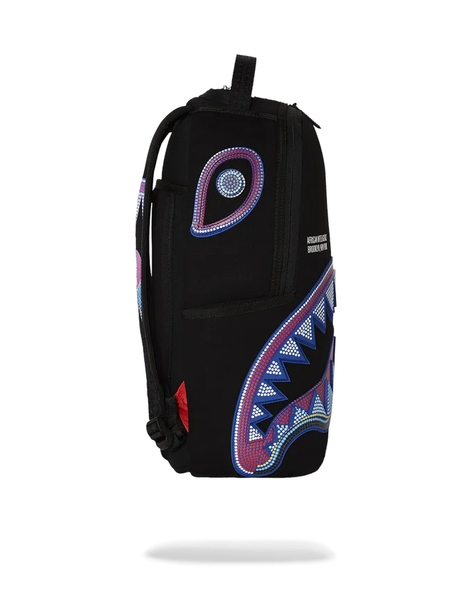 Mochila A.I. AFRICAN INTELLIGENCE BORN AND RAISED - COLABORACIÓN CON SANDFLOWER