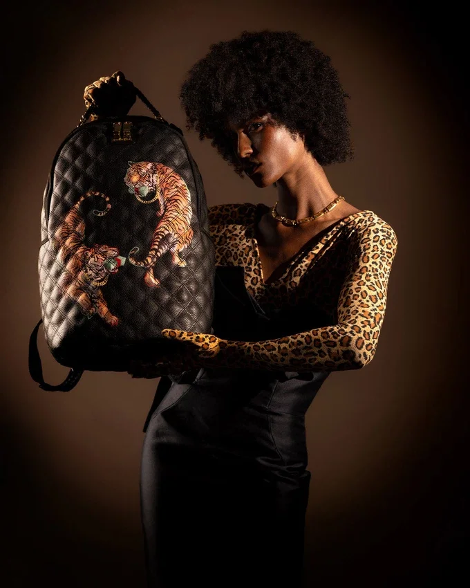 Mochila CATWALK CURRENCY (DLXV)