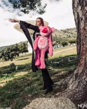 MOCHILA DE LA PANTERA ROSA «UP TO NO GOOD TEDDY BEAR»