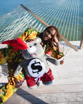 Mochila de osito de peluche Moneybear de Shark Friends