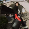 MOCHILA DE TELA DE PELUCHE «BIG BITE» CON MOTIVO DE TIBURÓN