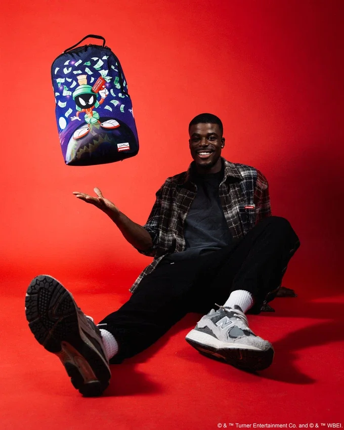 Mochila DLXSR «MARVIN MAKIN IT FLOAT»
