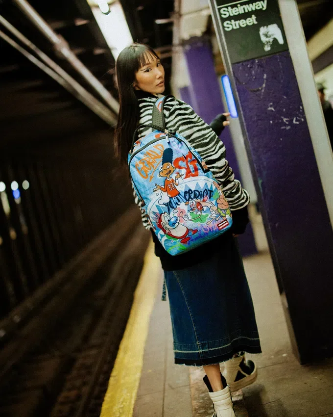 Mochila DLXSR «NICK 90S CREW STANDING OUT»