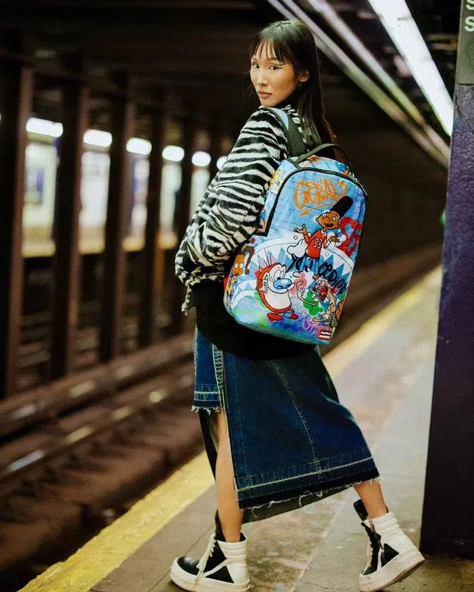 Mochila DLXSR «NICK 90S CREW STANDING OUT»