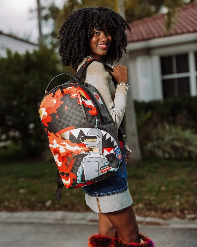 Mochila DLXV «BENDER, EL ESCUPIDOR DE FUEGO»