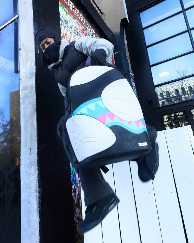 Mochila ENTER THE VOID