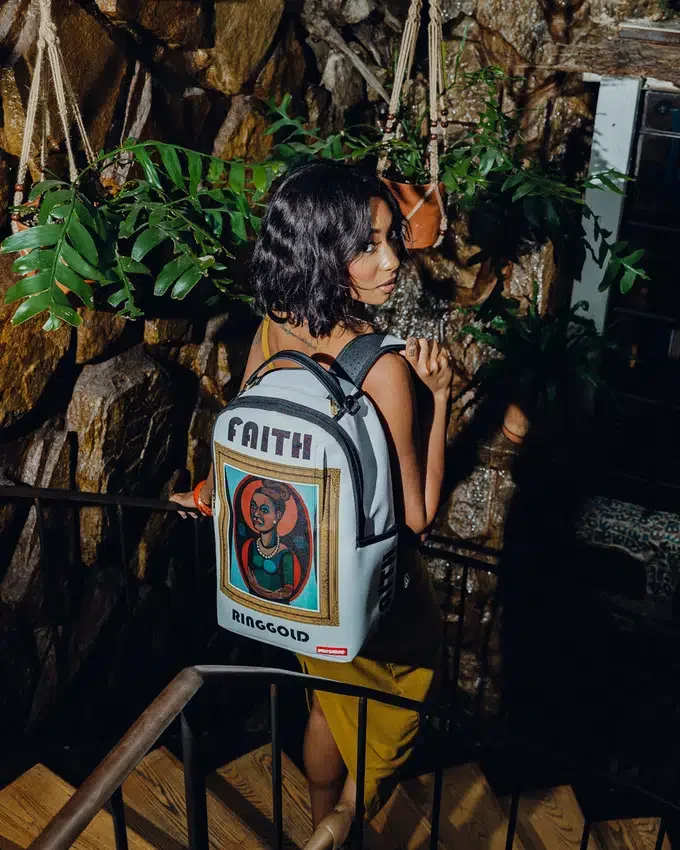 MOCHILA FAITH RINGOLD SELF/PORTRAIT (EDICIÓN SUPER LIMITADA)