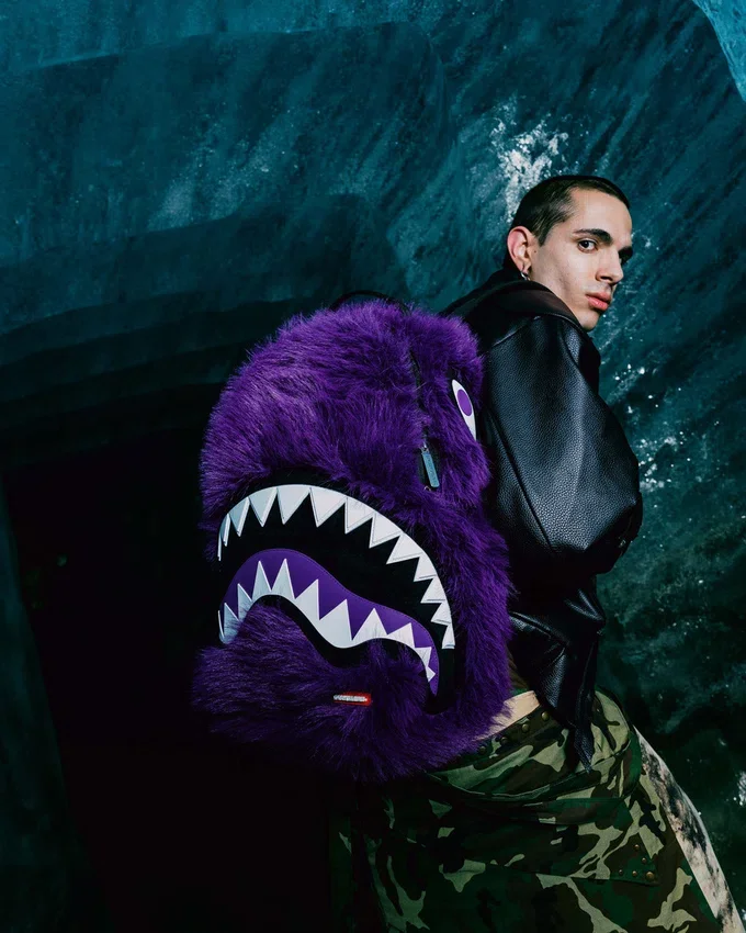 MOCHILA FURZILLA SHARK (PÚRPURA)