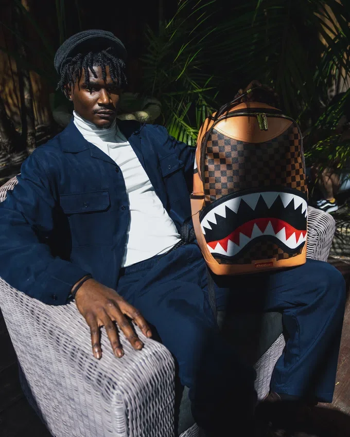 Mochila Henny Air to the Throne (DLXV)