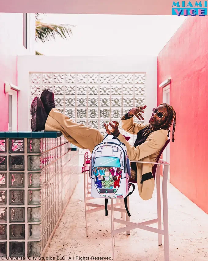 MOCHILA MIAMI VICE WINGS UP (DLXV)