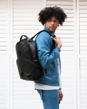 Mochila negra «Heavy Metal Shark» (DLXV)