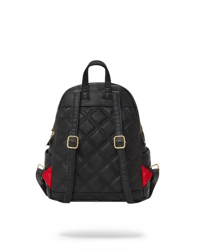 Mochila NOIR QUILT CON CADENA DORADA Y DETALLE DE TIBURÓN SALVAJE