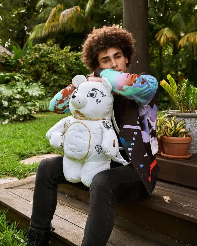 Mochila RIVIERA LE BLANC CON CADENA DORADA Y OSITO DE PELUCHE