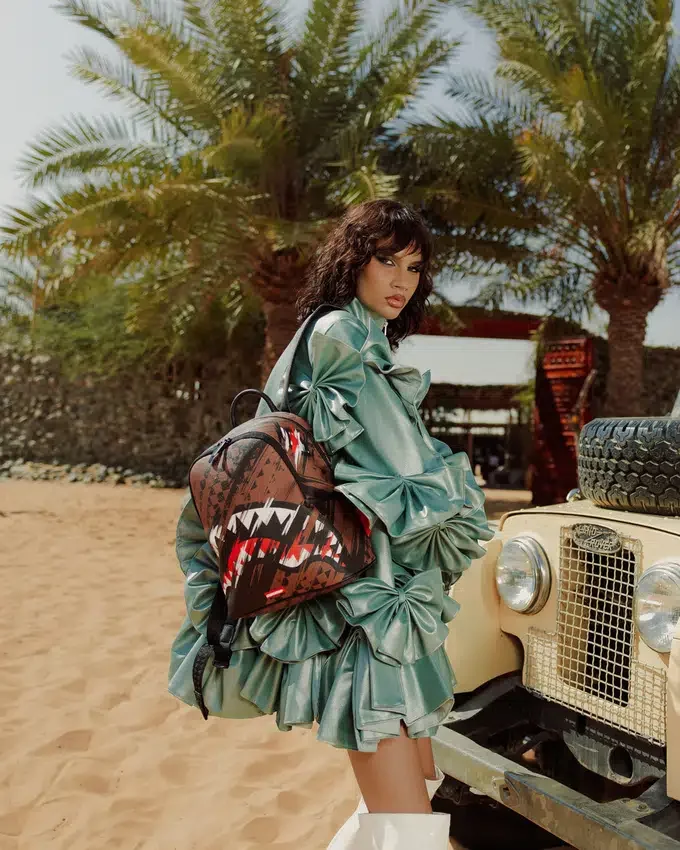 Mochila SAVAGE «NIGHT DRIFT» DE SHARKS IN PARIS