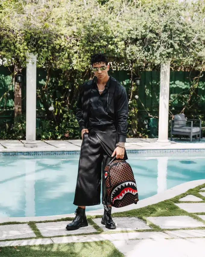 Mochila SAWTOOTH SHARKS IN PARIS DLXSV