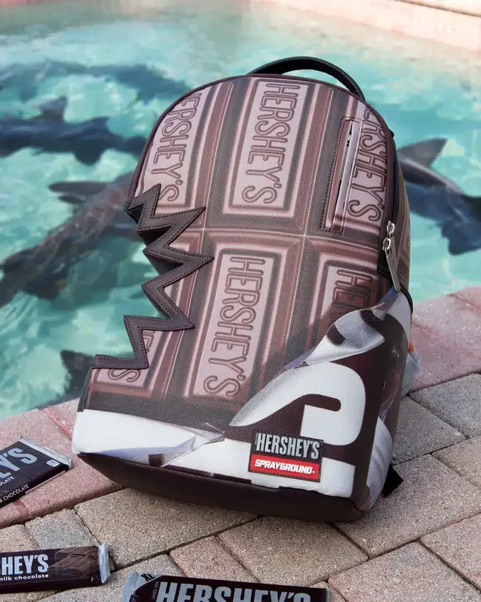 MOCHILA SHARK BITE DE HERSHEY’S